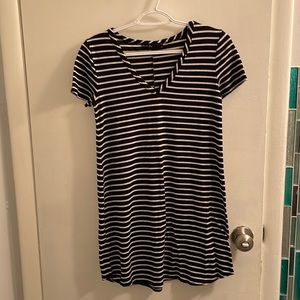 Black and white striped t shirt dress, extra small